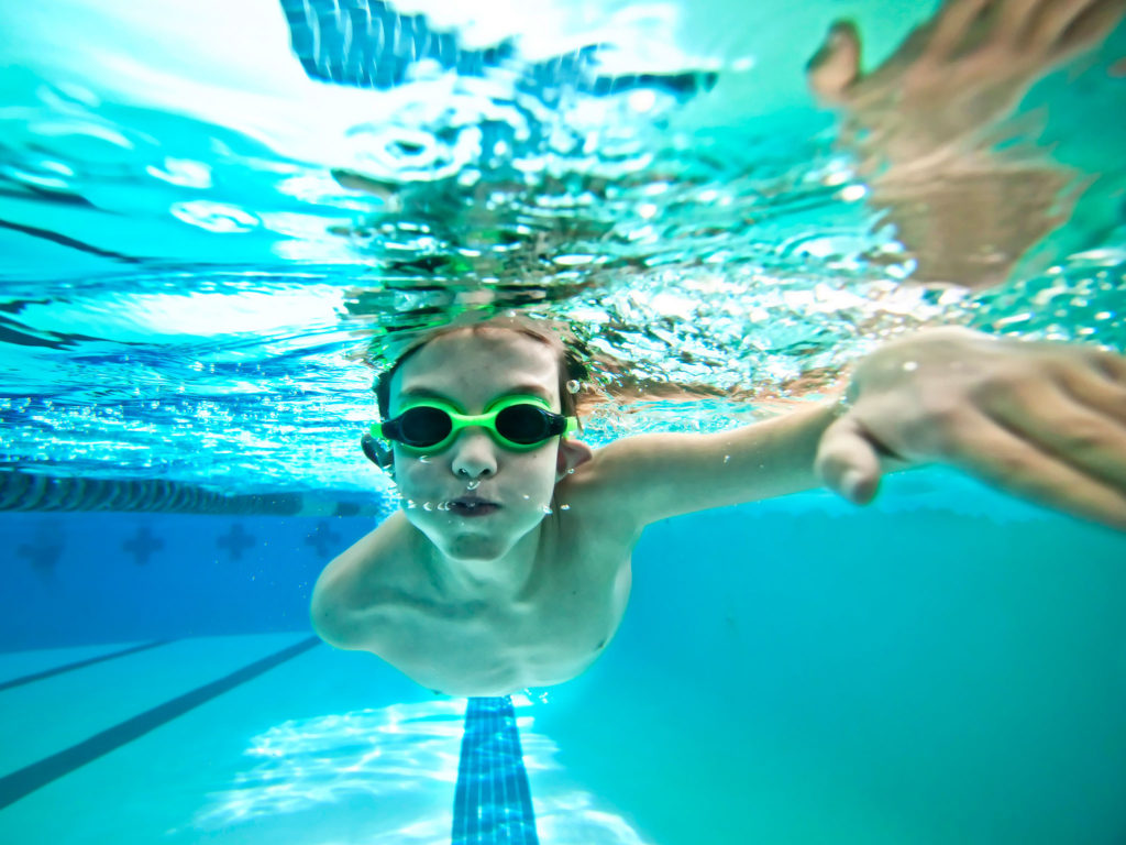 kid pool swim